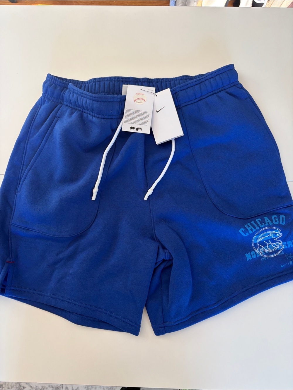 NWT Nike Men's Cubs Blue Chicago Cubs Graphic Athletic Sweatpants Shorts M